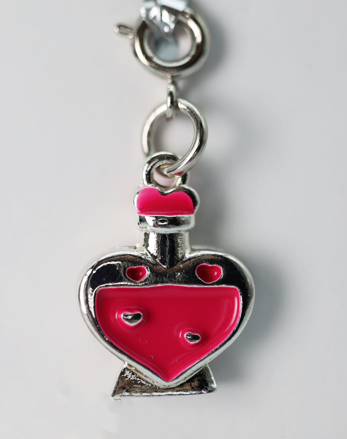 Traveler's Trinkets - Love Potion Charm - Game On