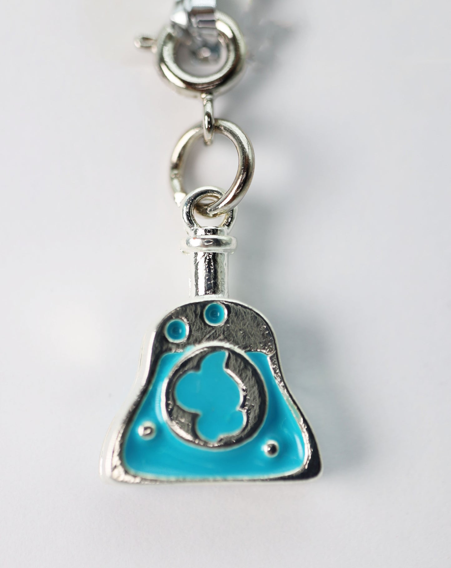 Traveler's Trinkets - Mana Potion Charm - Game On