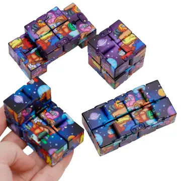 Astronaut Infinity Cube - Game On