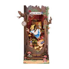 Fall Into Wonder Book Nook - Game On