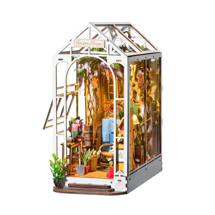 Garden Flower House Book Nook & Wonderland - Game On