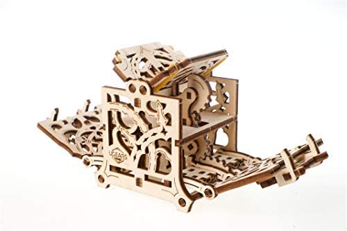 UGears - Games Dice Keeper - Game On